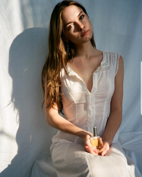 Stella Banderas, 24 de ani, și-a lansat propriul parfumfoto: Instagram