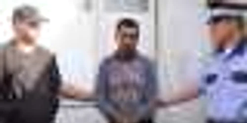 Bacău: A furat coșuri de gunoi pentru a le vinde la fier vechi