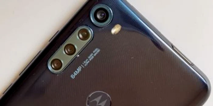 Motorola One Fusion+ FOTO Adrian Pogîngeanu