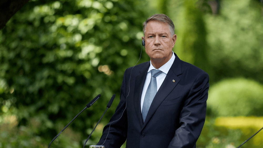 Legile privind retragerea României din Banca Internațională de Investiții și Banca Internațională de Colaborare Economică, promulgate