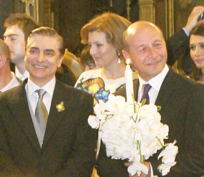 Traian Băsescu l-a botezat pe băieţelul Prinţului Paul