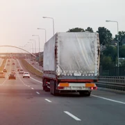 Drum cu trei benzi, foto shutterstock jpg