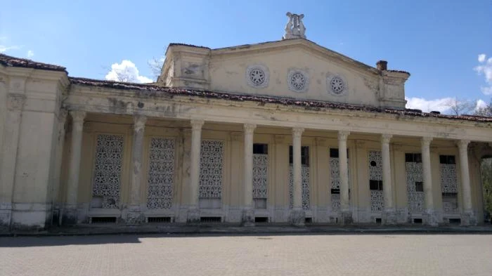 Teatrul de Vară "Nicolae Bălcescu"