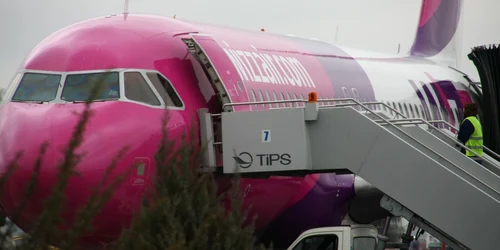 Avionul Wizz Air trebuia să decoleze de la Otopeni la ora 11.55