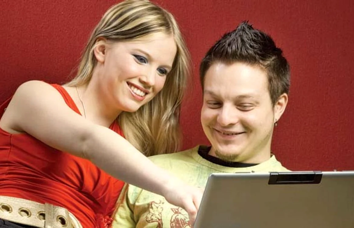 Abuzul excesiv de reţelele de socializare are efecte negative asupra sanatatii FOTO Shutterstock