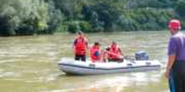 Craiova: EXCLUSIV/Un bărbat a cărui identitate este necunoscută s-a înecat