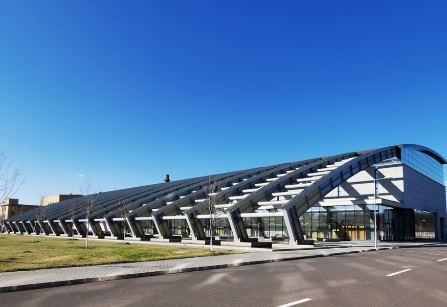 Guvernul a suplimentat bugetul Ministerului Educaţiei şi Cercetării pentru continurea proiectului „Laserul de la Măgurele”