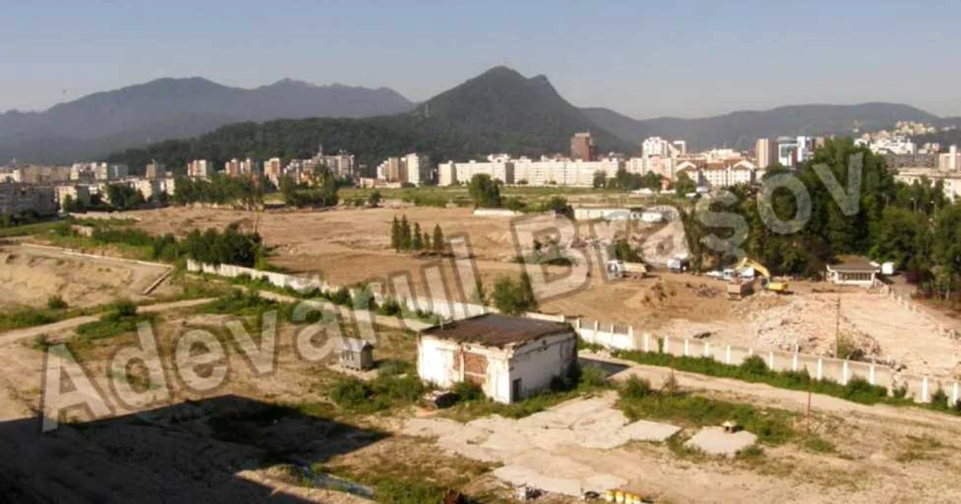 Marile uzine de la Braşov au fost puse la pământ