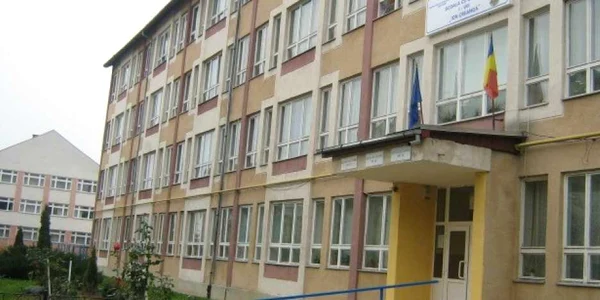 scoala ion creanga sm
