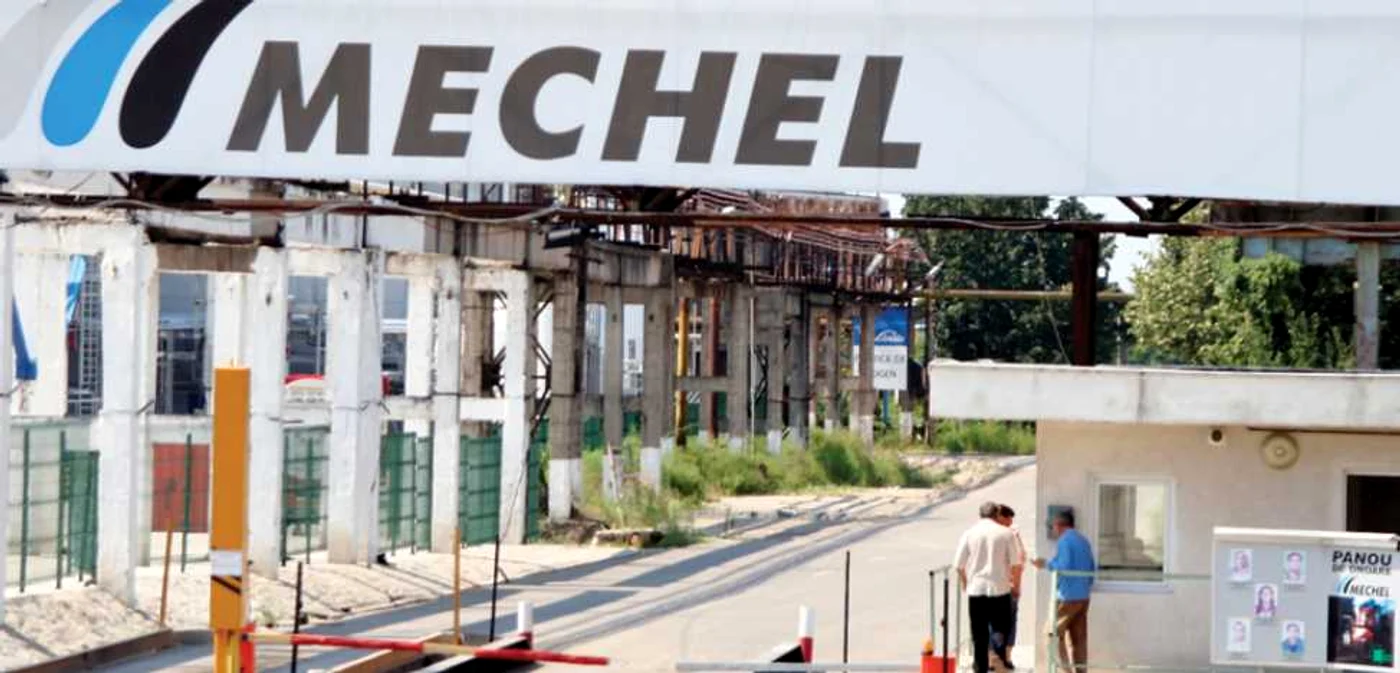 La uzină lucrează aproape 600 de angajaţi