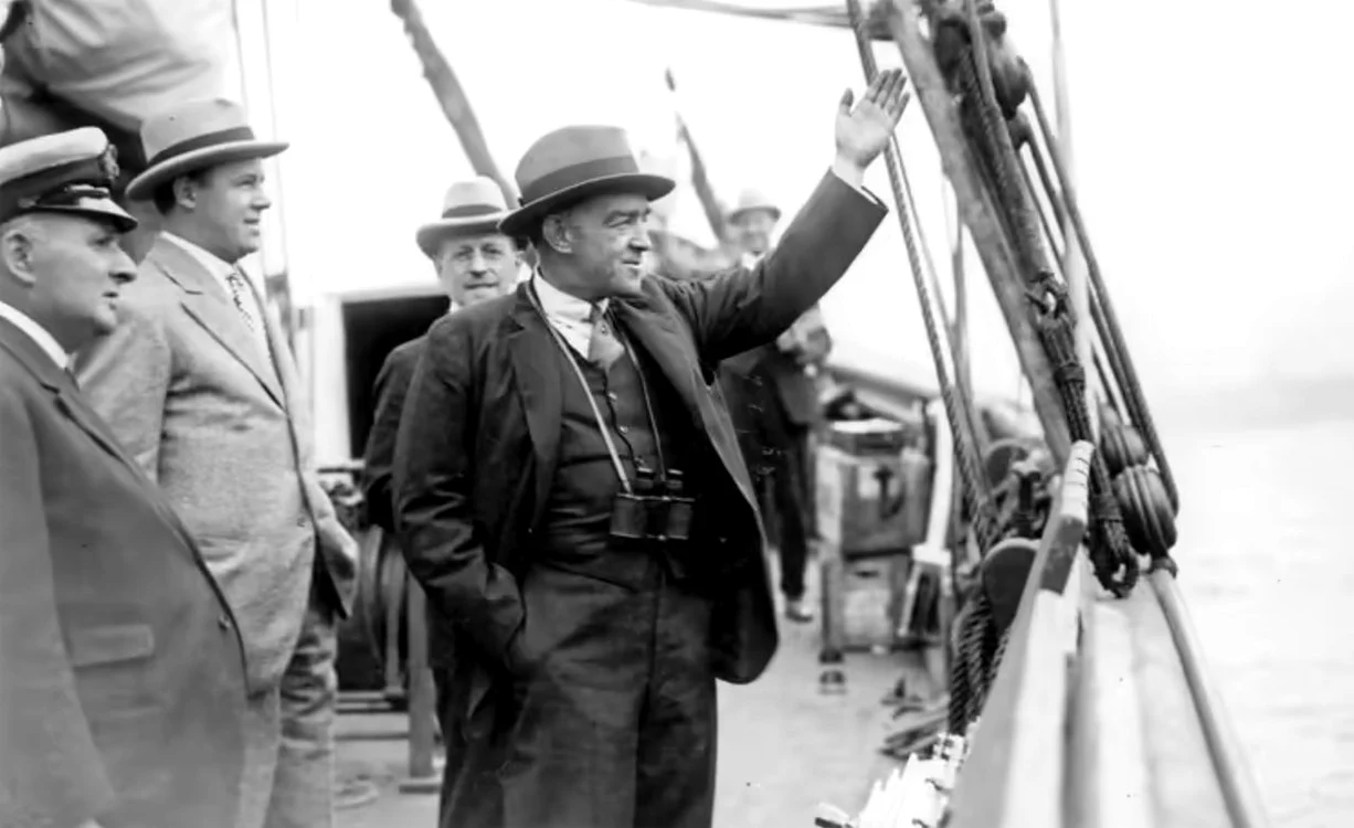 Sir Ernest Shackleton a murit în urma unui atac de cord la bordul navei Quest în 1922 