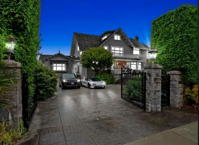 
    Meghan Markle și prințul Harry au „ochit” o casă superbă în CanadaFoto: thesun.co.uk  