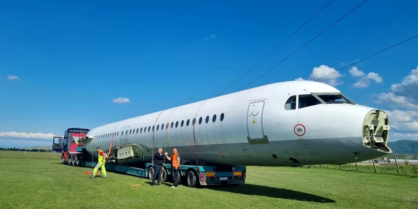 Avionul a ajuns la Șiria FOTO Valentin Bot