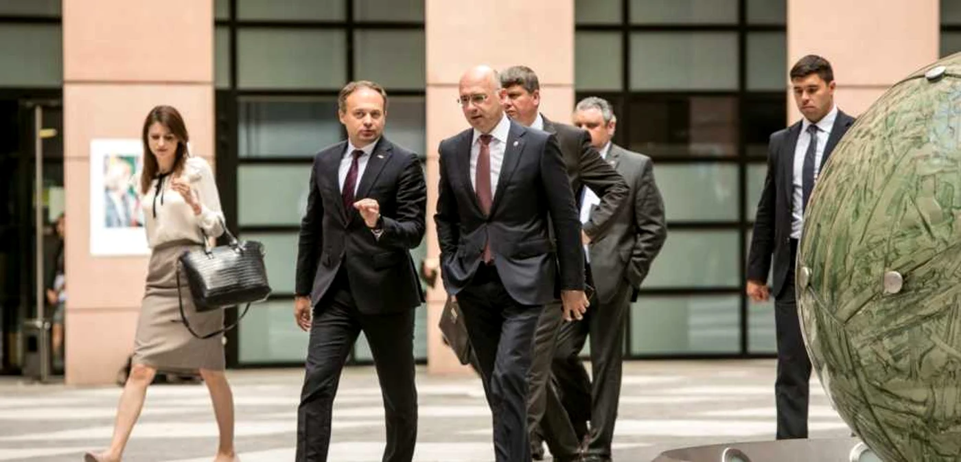FOTO parlament.md