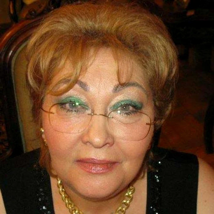 Marioara Zăvoranu a murit: Trupul mamei Oanei a fost depus în capela din cimitirul Eternitatea FOTO: Arhiva personală