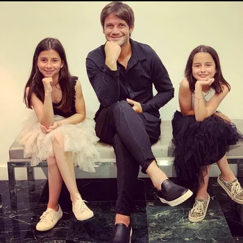 2 cristi chivu si fiicele jpg jpeg