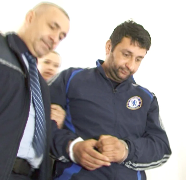
    Asta e casa unde Marian Mihai şi-a ucis tatăl  