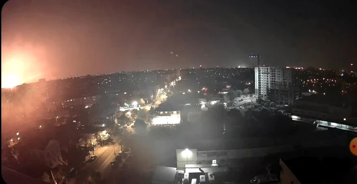 În imagine (stânga-sus) se vede momentul exploziei FOTO: captură video