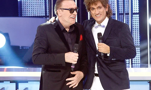 Cezar Ouatu  (dreapta) îl imită  pe Cotabiţă şi  va cânta cu el  azi, la Antena 1 jpeg