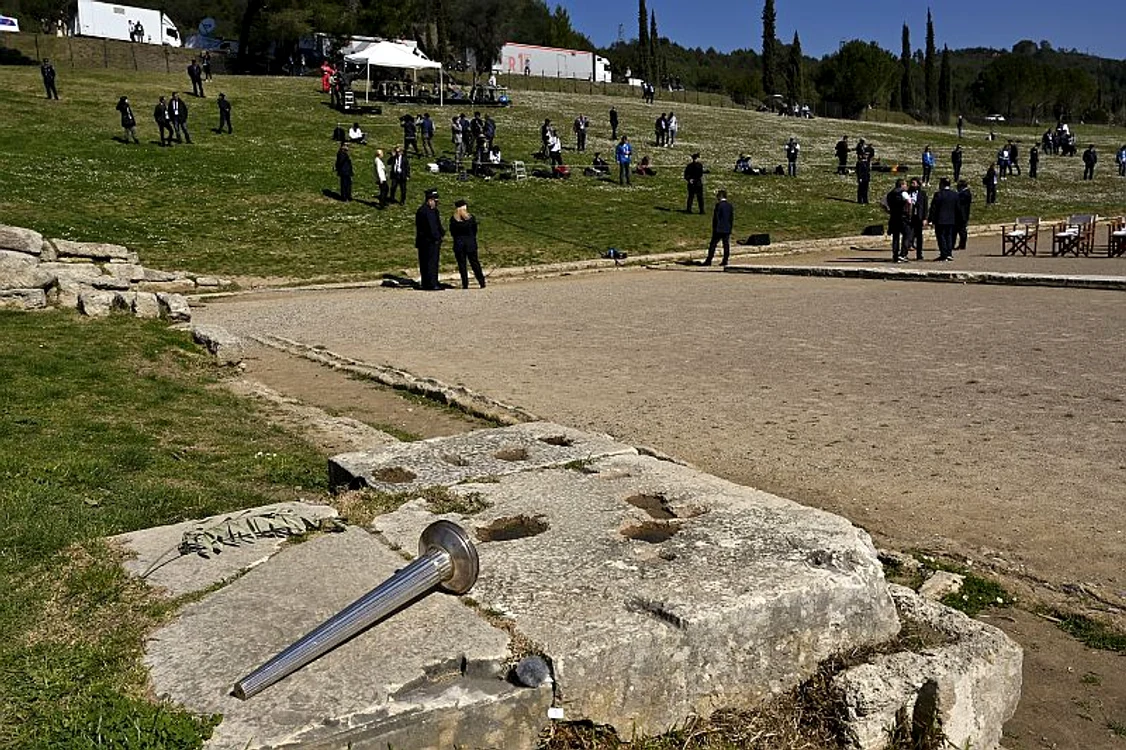 
    Spectatorilor nu le-a fost permis accesul la ceremonia de la OlympiaFoto: Guliver / GettyImages  
