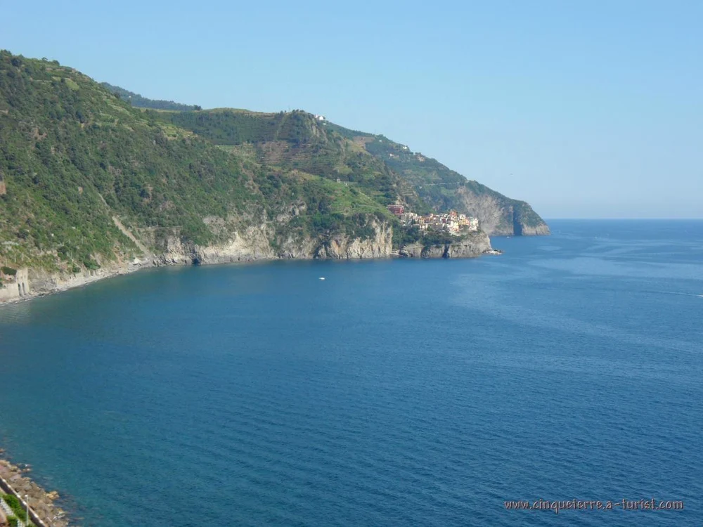 corniglia perspectiva spre manarolafoto8 0 jpg jpeg