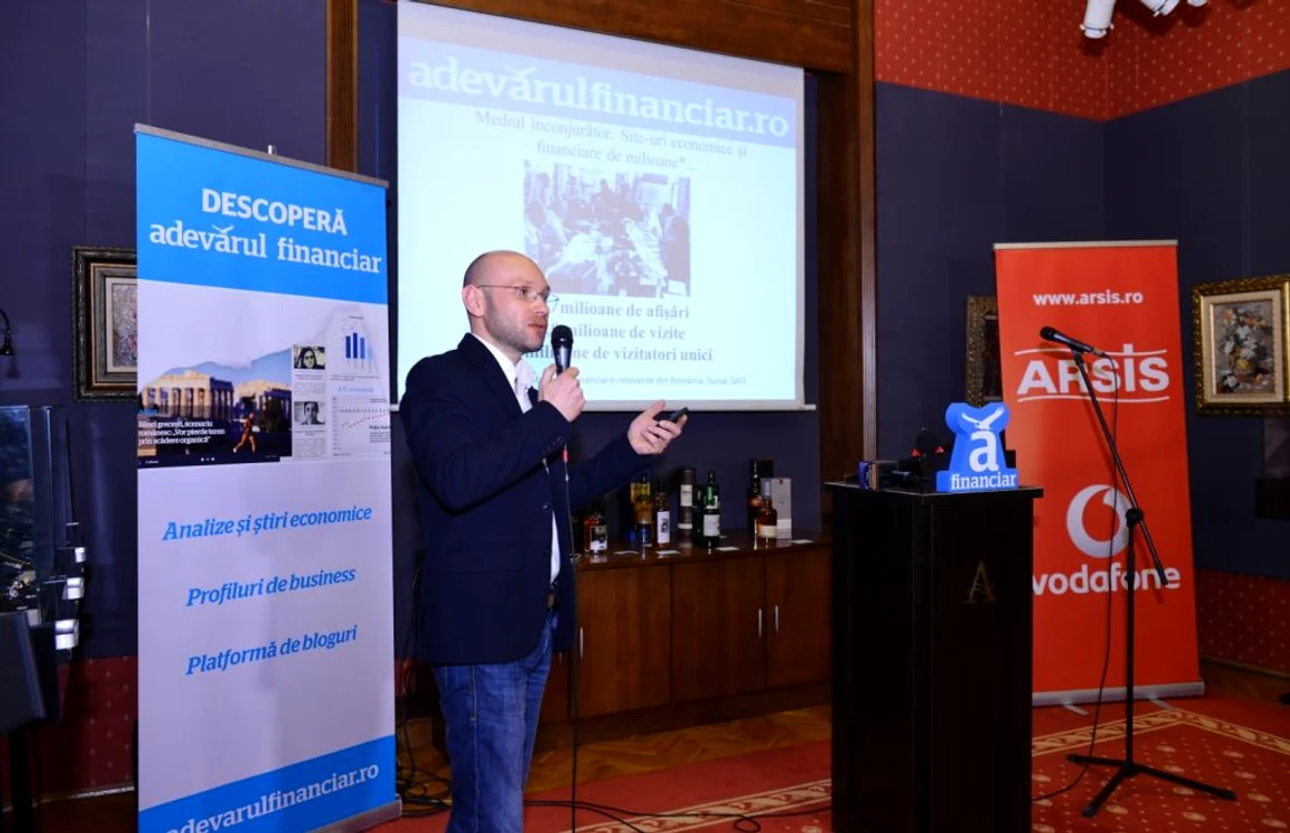 Ionuţ Ancuţescu, coordonatorul Adevărul Financiar, le-a explicat participanţilor de lansare a platformei care este reţeta succesului în presa economică FOTO David Muntean