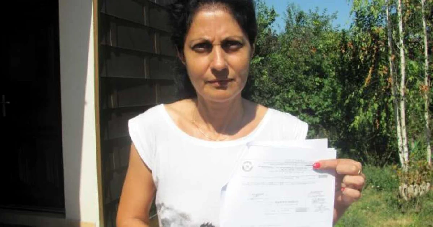 Proprietarii animalelor ucise cu furadan au depus plângere la poliţie împotriva vecinei lor 