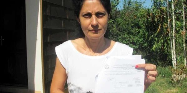 Proprietarii animalelor ucise cu furadan au depus plângere la poliţie împotriva vecinei lor 