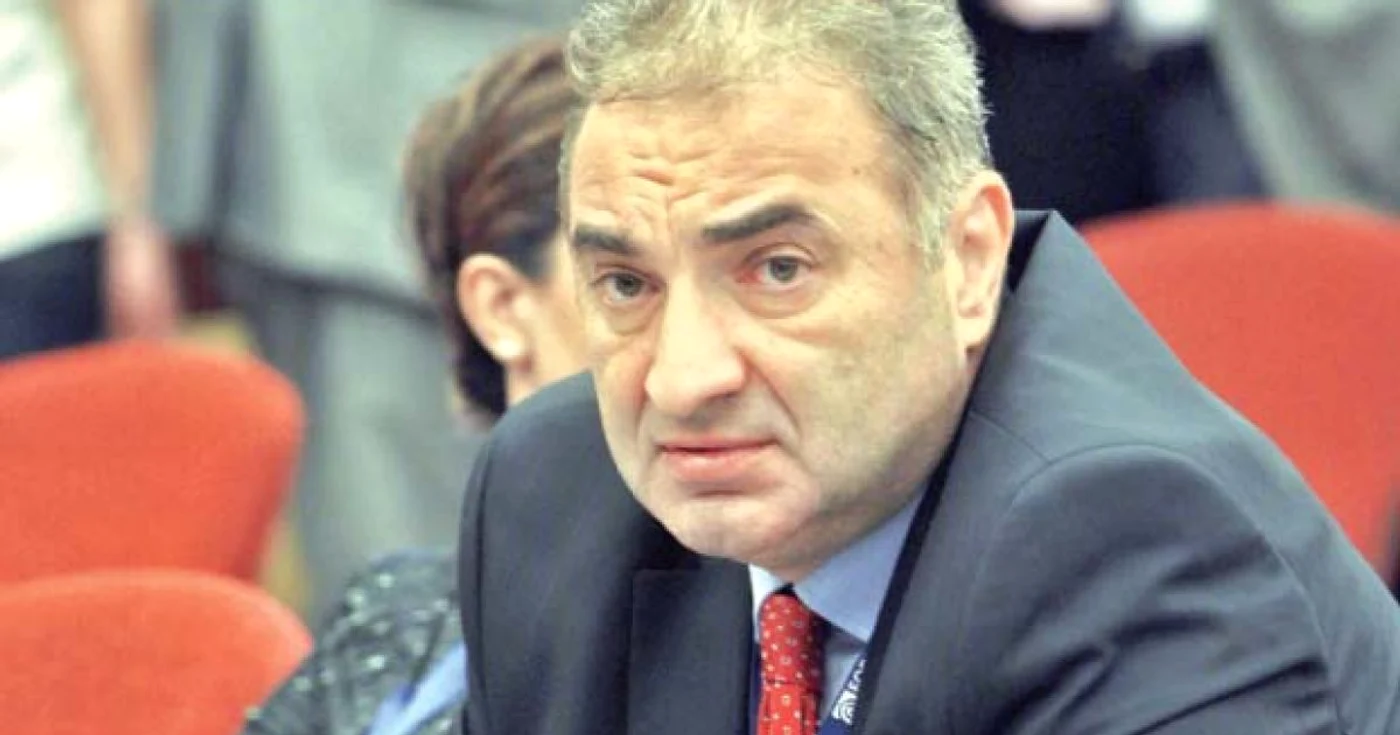 Florin Georgescu, prim-viceguvernatorul Băncii Naţionale a României, susţine că există bugete sărace care nu pot răspunde solicitărilor populaţiei, însă, pe de altă parte, sunt bani foarte mulţi în paradisurile fiscale