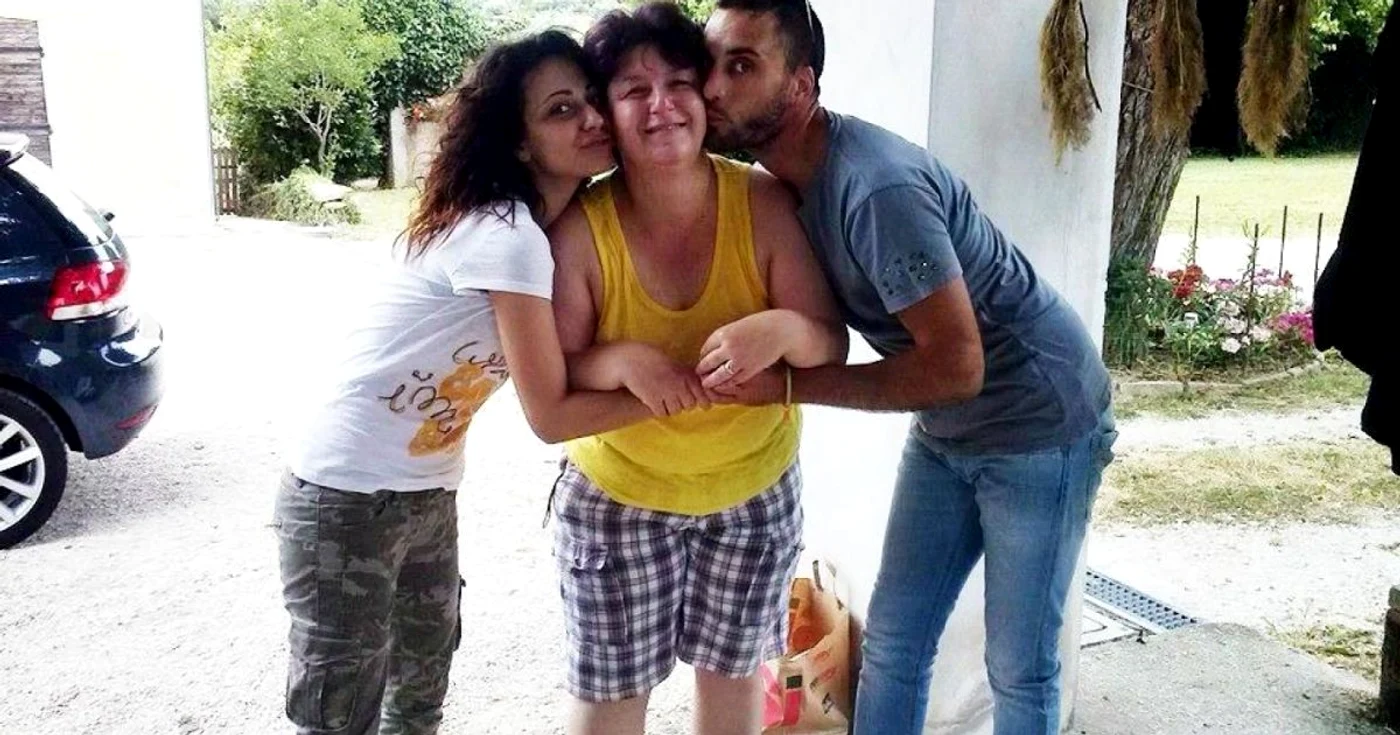 Gina Bradea şi copiii