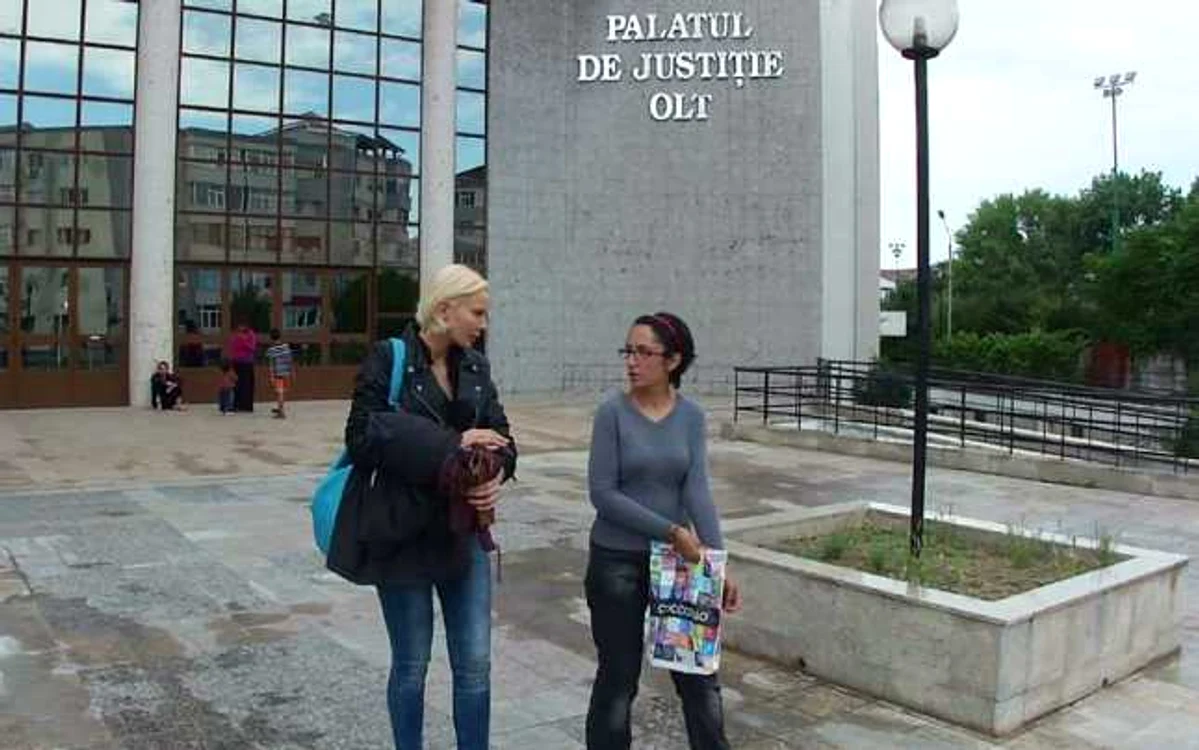 Melania Renghea, alături de avocatul ei (FOTO: Mugurel Manea)