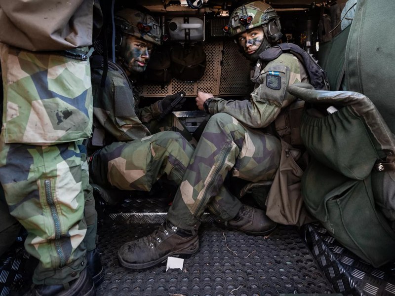 Suedia se pregătește pentru un eventual război. Militarii au exersat recuperarea și înmormântarea soldaților căzuți pe front