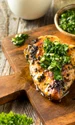 Piept de pui cu sos de usturoi  Sursa foto shutterstock 1424425691 jpg