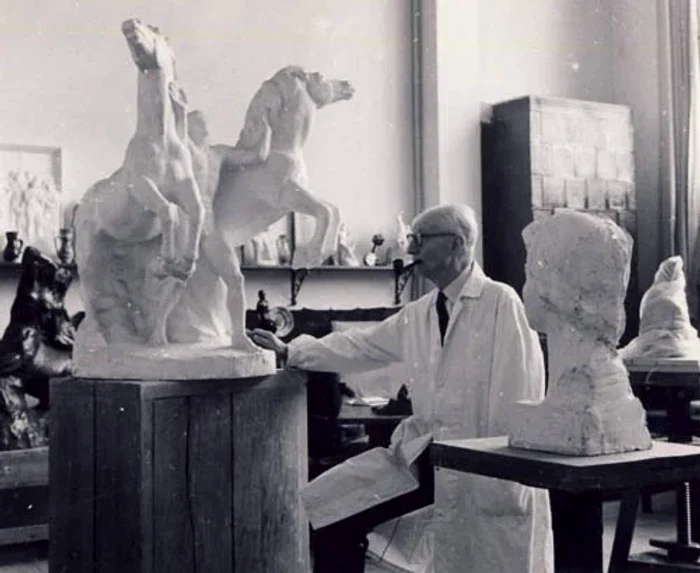 Muzeul de sculptură Ion Jalea.