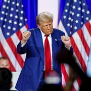 Trump si Tulsi Gabbard, foto GettyImages jpg
