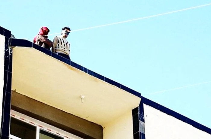 
    Bărbatul a fost acuzat că este gay şi executat de ISISFoto: mirror.co.uk  