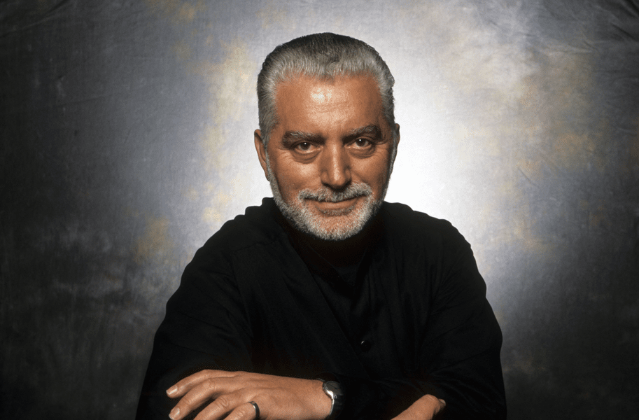 Paco Rabanne și-a expus pentru prima dată schiţele la Moscova. Doar Salvador Dali le văzuse anterior VIDEO