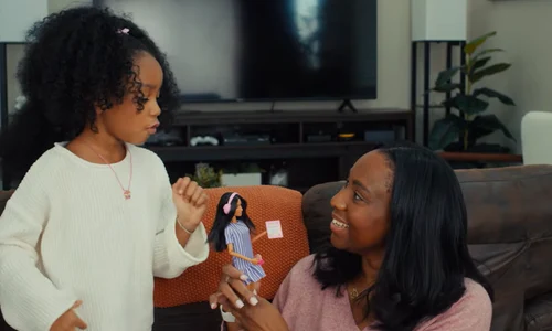 barbie cu autism captura video Youtube  Mattel png