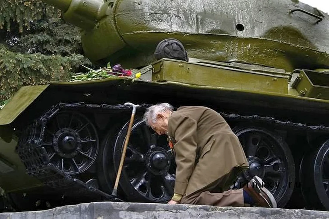 Imagini din topul "40 cele mai profunde poze trase in ultimii 100 de ani"