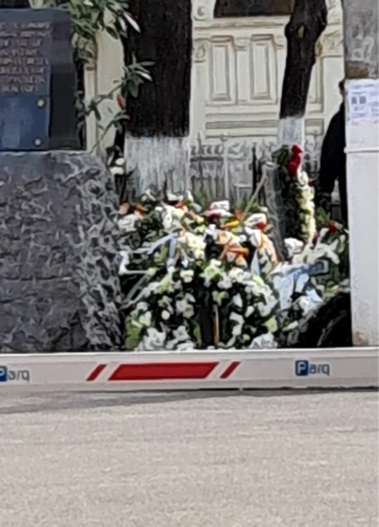 Coroanele au ajuns la Cimitirul Bellu Foto/Adevărul