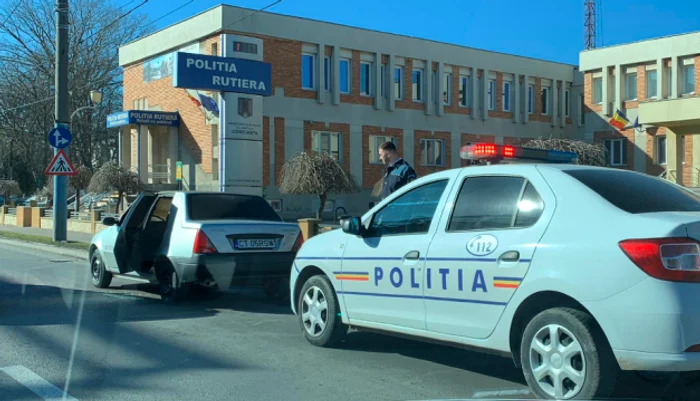 Maşină autoturism dat foc Poliţia Rutieră Constanţa Sursa martor