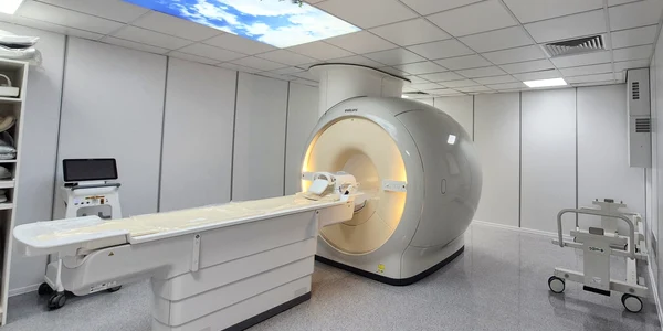 TADIOTERAPIE ONCOLOGICA  sp UNIVERSITAR foto fb cATALIN cIRSTOIU jpg