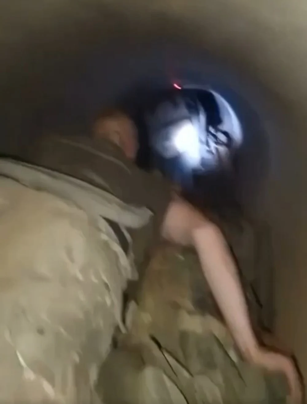 Tacticile rușilor de infiltrare în Kupiansk, dejucate de ucraineni. Soldați ruși, surprinși târându-se prin conducte de gaze