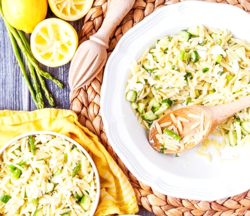 salata de paste orzo cu lamaie jpeg