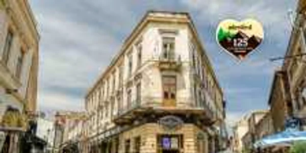 centru vechi bucuresti shutterstock