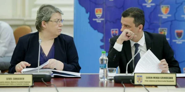 Sorin Grindeanu si Sevil Shhaideh FOTO  Inquam Photos / George Călin