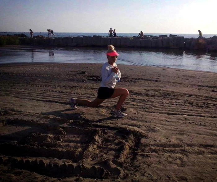 Adina face mult sport pentru a se menţine în formă