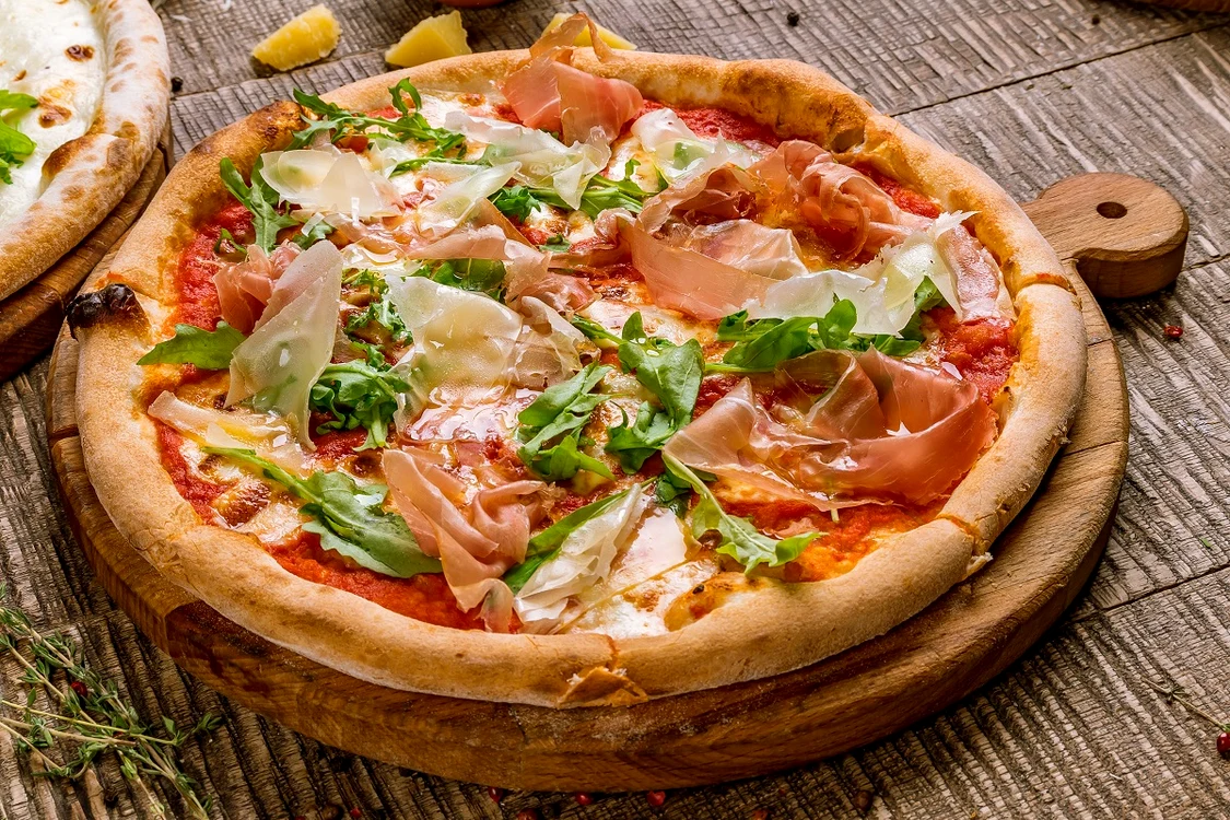 
    Pizza cu rucola  
