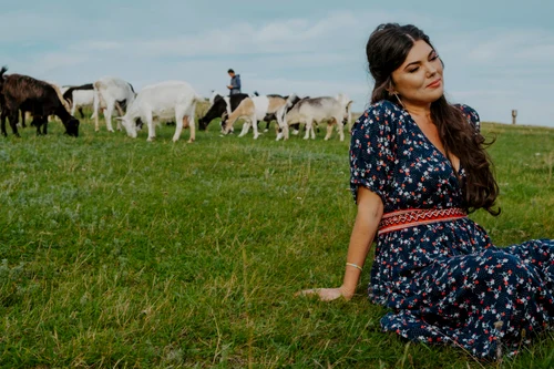 Paula Seling lansează melodia Mandru cer senin