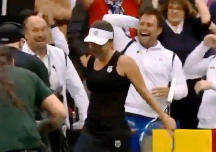 Alexandra Dulgheru, locul 69 WTA, a învins-o, sâmbătă, cu scorul de 6-4, 6-4, pe Eugenie Bouchard, locul 7 WTAcaptură: YouTube